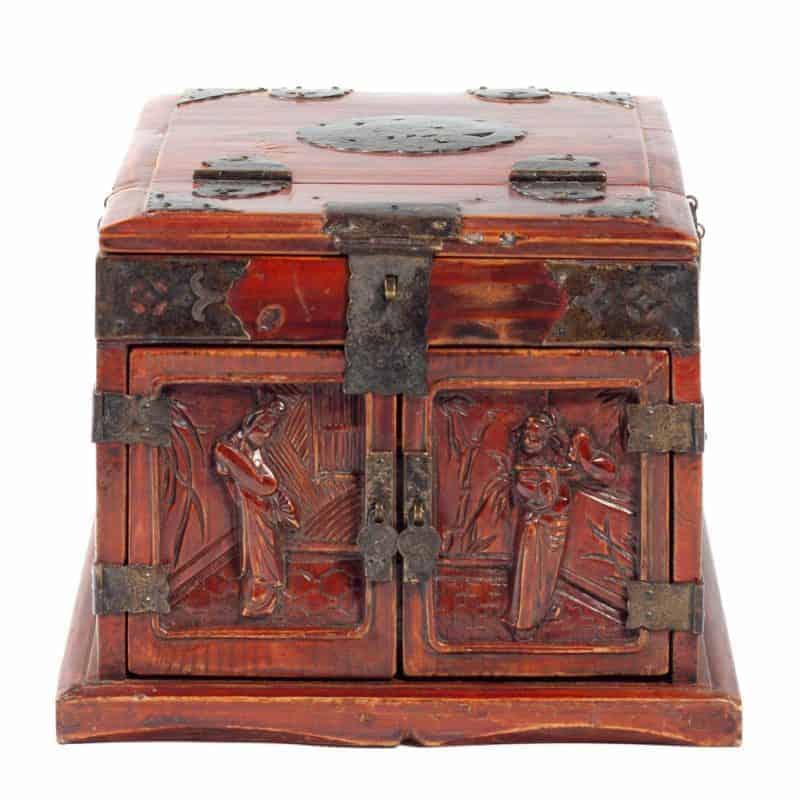 Jewellery box with figure carving - Humble House gallery