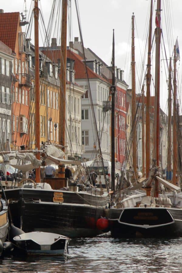 Nyhavn by Aart Groothuis