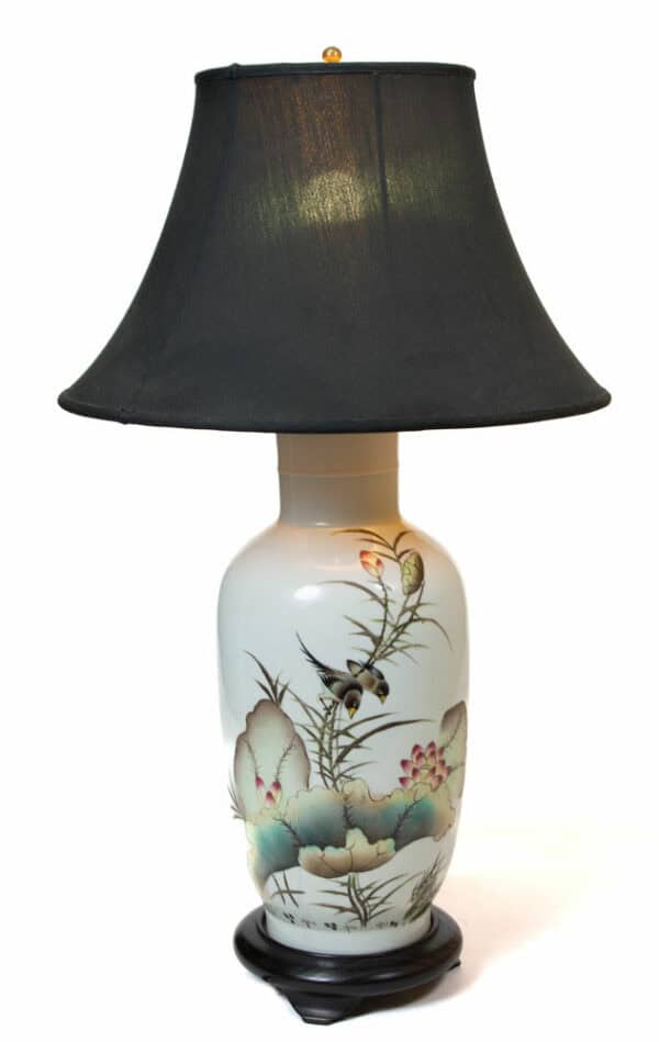 Lotus-pond-porcelain-lamp